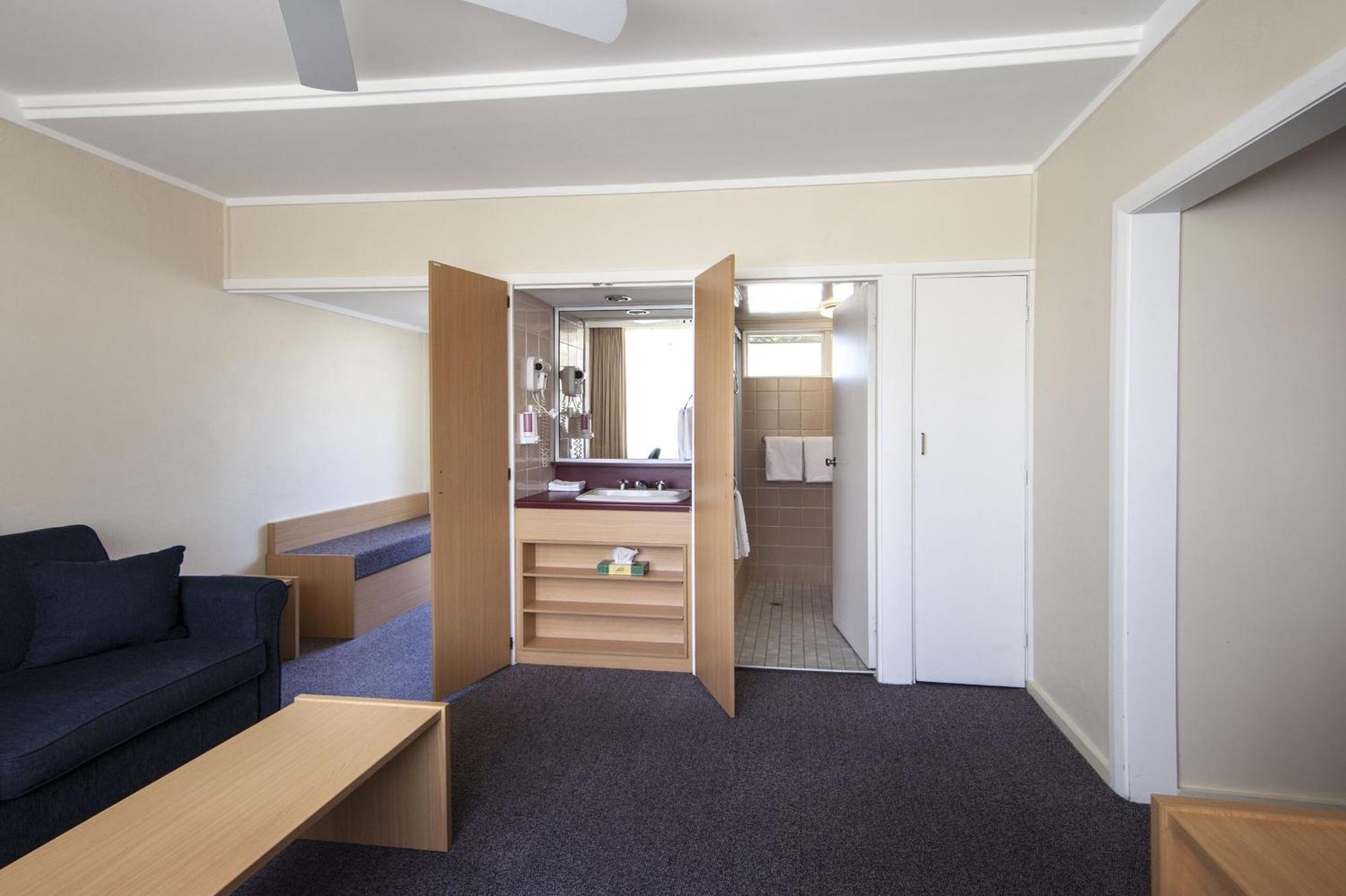 Redhill Cooma Motor Inn Exterior photo