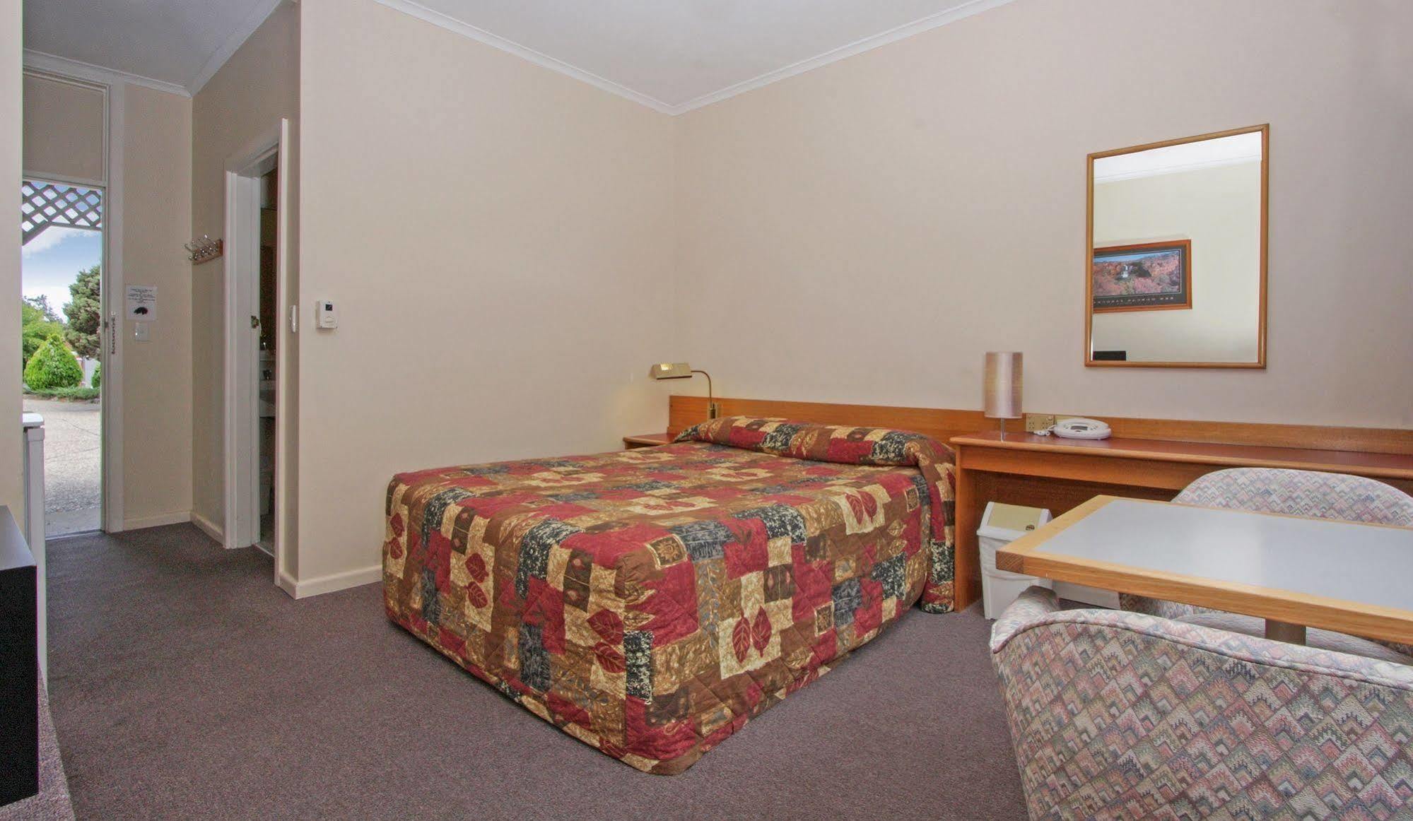 Redhill Cooma Motor Inn Exterior photo